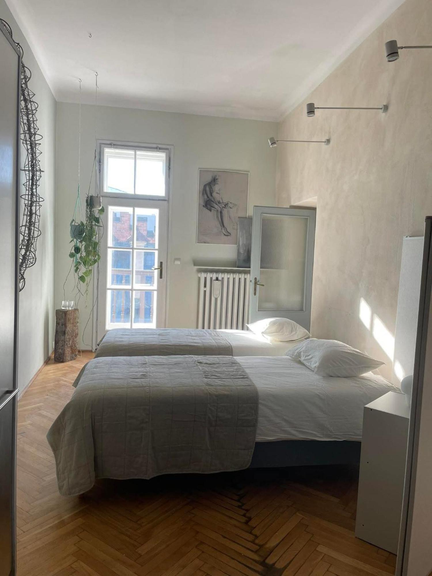 Here Apartments كراكوفيا المظهر الخارجي الصورة